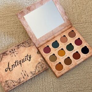 Eyeshadow Palette